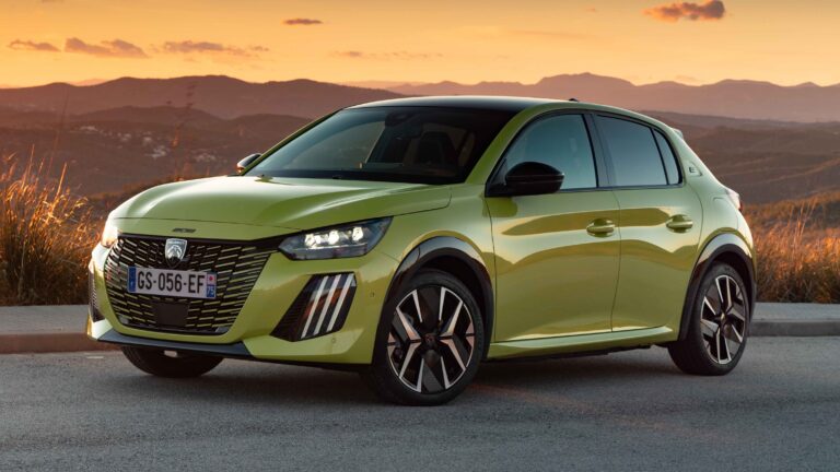 2025 Peugeot 208 Front View