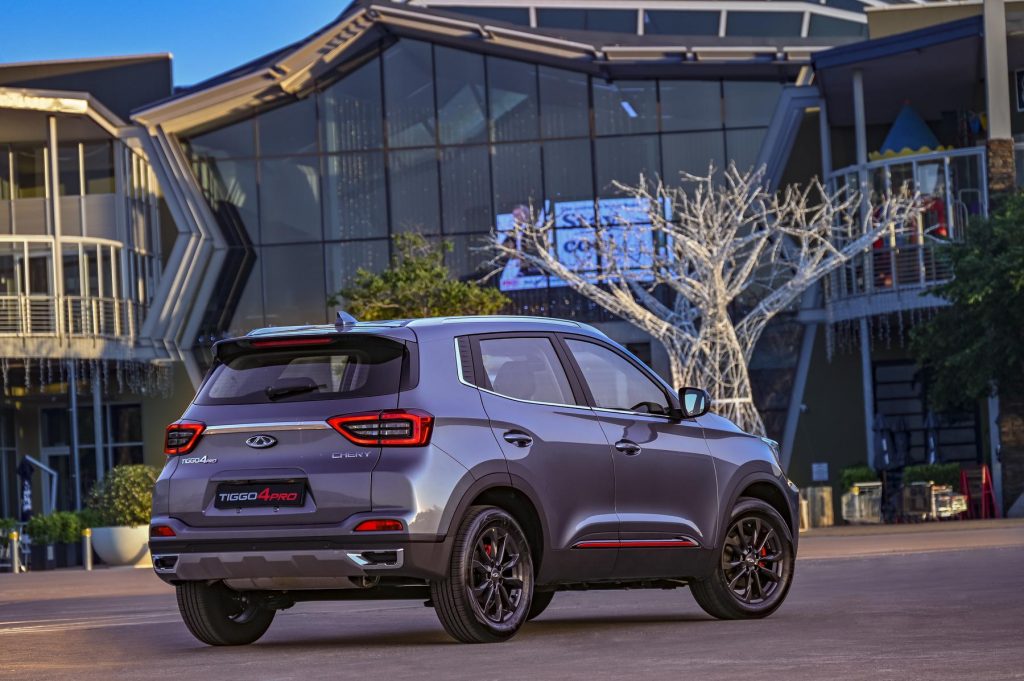 2025 Chery Tiggo 4 Pro rear view trying to look premium
