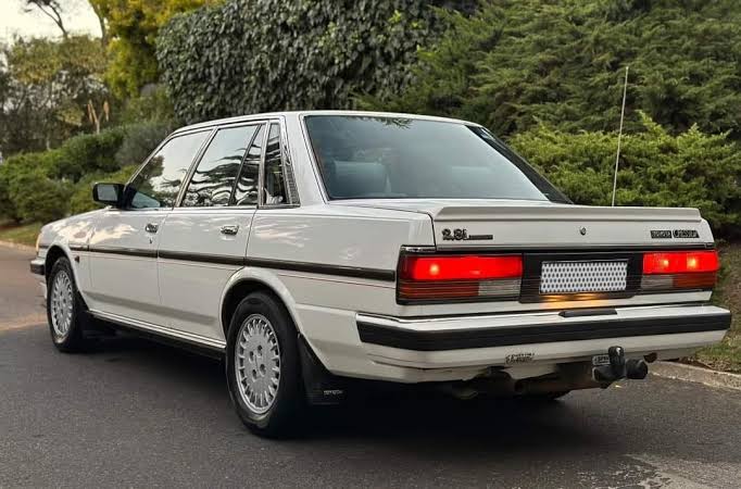 Toyota Cressida 2.8i TwinCam rear view
